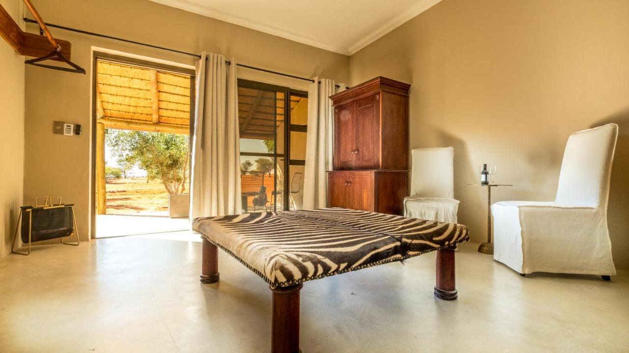 Bagatelle Kalahari Game Ranch Villa Hardap Buitenkant foto
