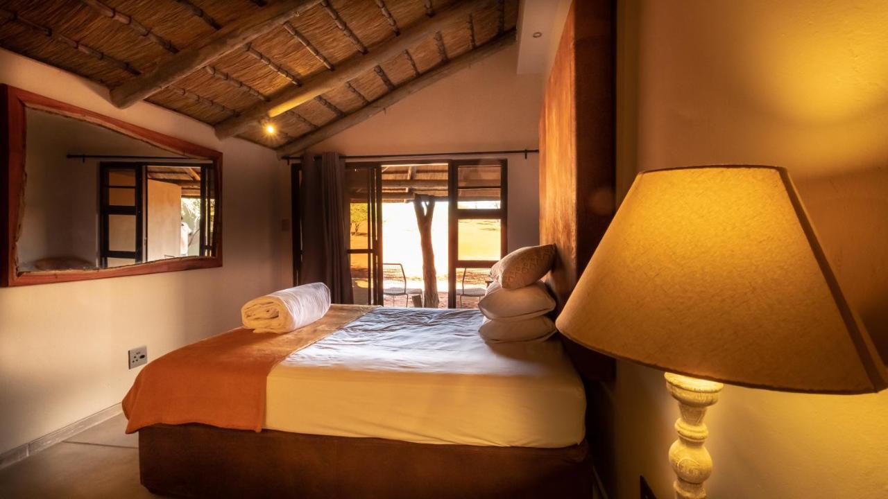 Bagatelle Kalahari Game Ranch Villa Hardap Buitenkant foto
