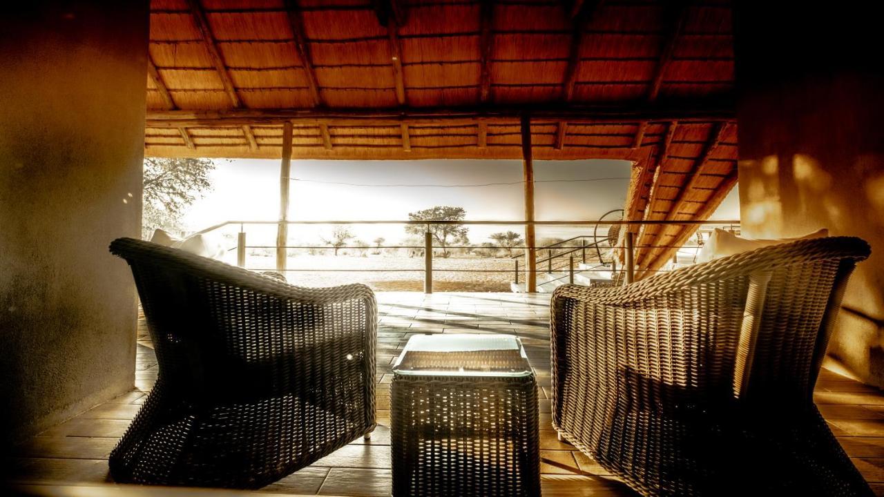 Bagatelle Kalahari Game Ranch Villa Hardap Buitenkant foto