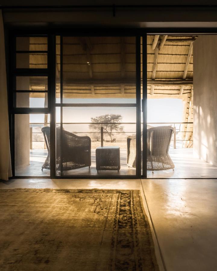 Bagatelle Kalahari Game Ranch Villa Hardap Buitenkant foto